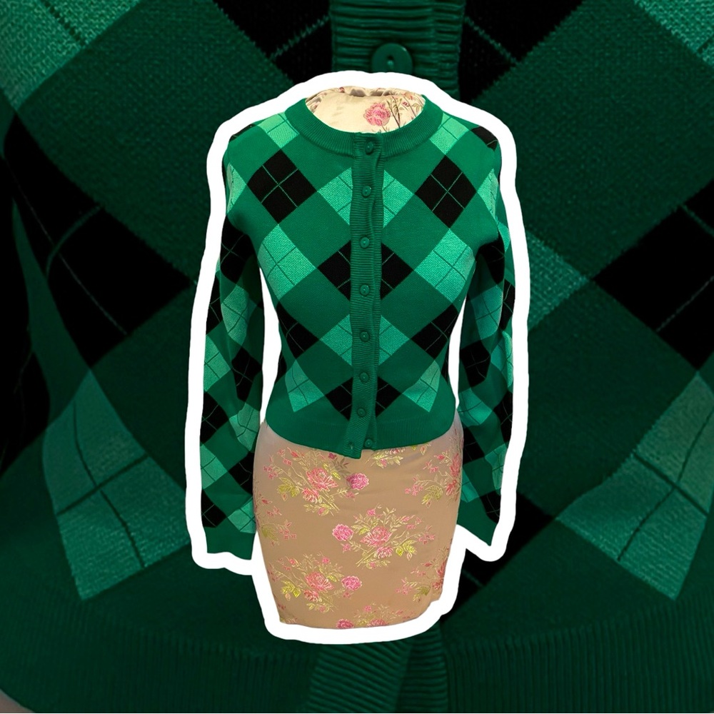 Beautiful Zara Green Sweater Like New Size Small